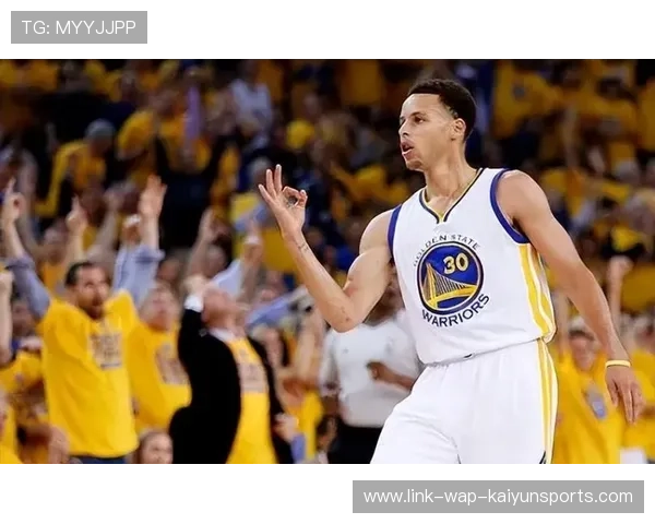 勇士凭借三分雨与库里出色发挥，成功击败太阳，勇士库里三分视频