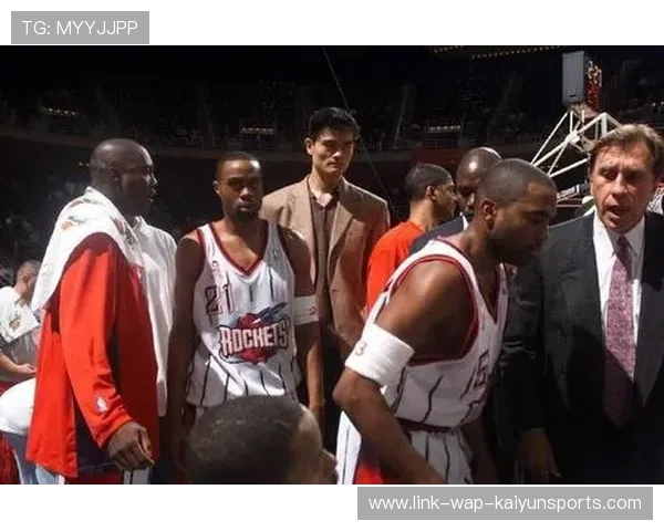 NBA球队战术板微观解析：教练如何布阵？